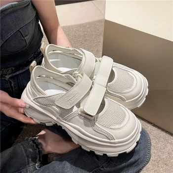 Kadınlar için Ayakkabı 2023 Yüksek Kaliteli kadın vulkanize Ayakkabı Sneakers Hollow Out Nefes Örgü Bayanlar rahat ayakkabılar Sandalet
