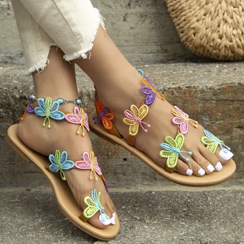 2023 Yaz Yeni Kadın Artı Boyutu Kelebek Sandalet Retro Düz Rahat Püskül Açık Plaj Tatil Ayakkabı Zapatillas De Mujer