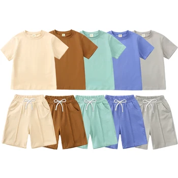 2023 Yaz Essentials Erkek Bebek Giysileri Setleri Kız Giyim Üst T-Shirt + Kırışık Şort Çocuk Eşofman Çocuklar İçin Kıyafetler 2 Adet