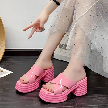 Yeni Yaz Bayanlar üzerinde Kayma Takozlar Sandalet Platformu Düz Renk Kadın Terlik Rahat Slaytlar Bayanlar Rahat Modern Terlik