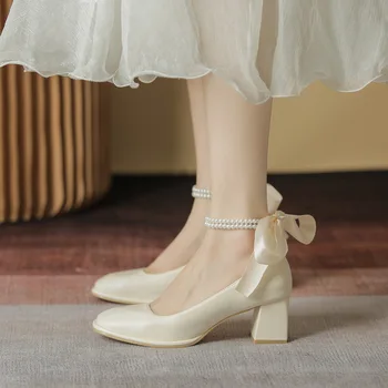 Yüksek Topuklu kadın 2022 Yeni Moda Yay Kalın Topuk Kare Ayak Mary Jane Ayakkabı Zarif Orta Topuk kadın ayakkabısı parti ayakkabıları
