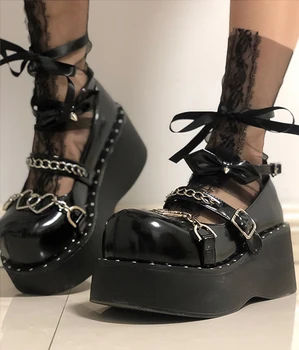 Gotik Tarzı Kız Sünger deri ayakkabı Konfor Yuvarlak Ayak Metal Zincir Kalın Taban Punk Sandalet Kadın Moda Büyük Ayak Sandalet