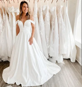 Düğün elbisesi Sevgiliye Kat Uzunluk Saten 2023 Kapalı Omuz Sweep Tren Robe De Marie gelin kıyafeti Basit Büyüleyici Kadınlar için