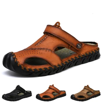 Erkekler için Sandalet Yaz 2023 Yeni Varış Erkek Sandalet Deri Terlik Açık Nefes Kayma plaj ayakkabısı Adam için su ayakkabısı