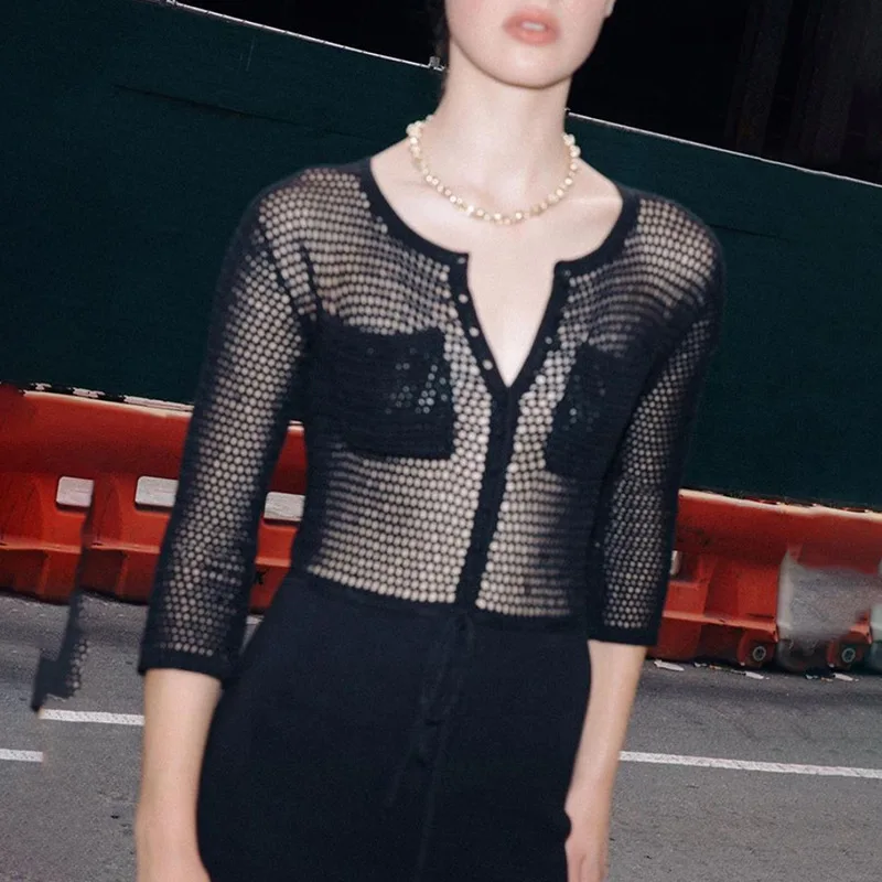 BKLD Hollow Out Seksi tam örgü elbise Sonbahar Moda Düğmeler Cepler Kadın Üç Çeyrek Kollu Bandaj Bodycon Parti Mini Elbise